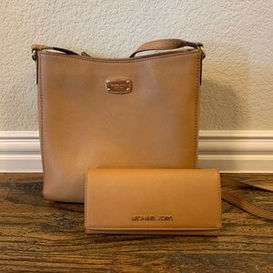 Michael Kors Crossbody